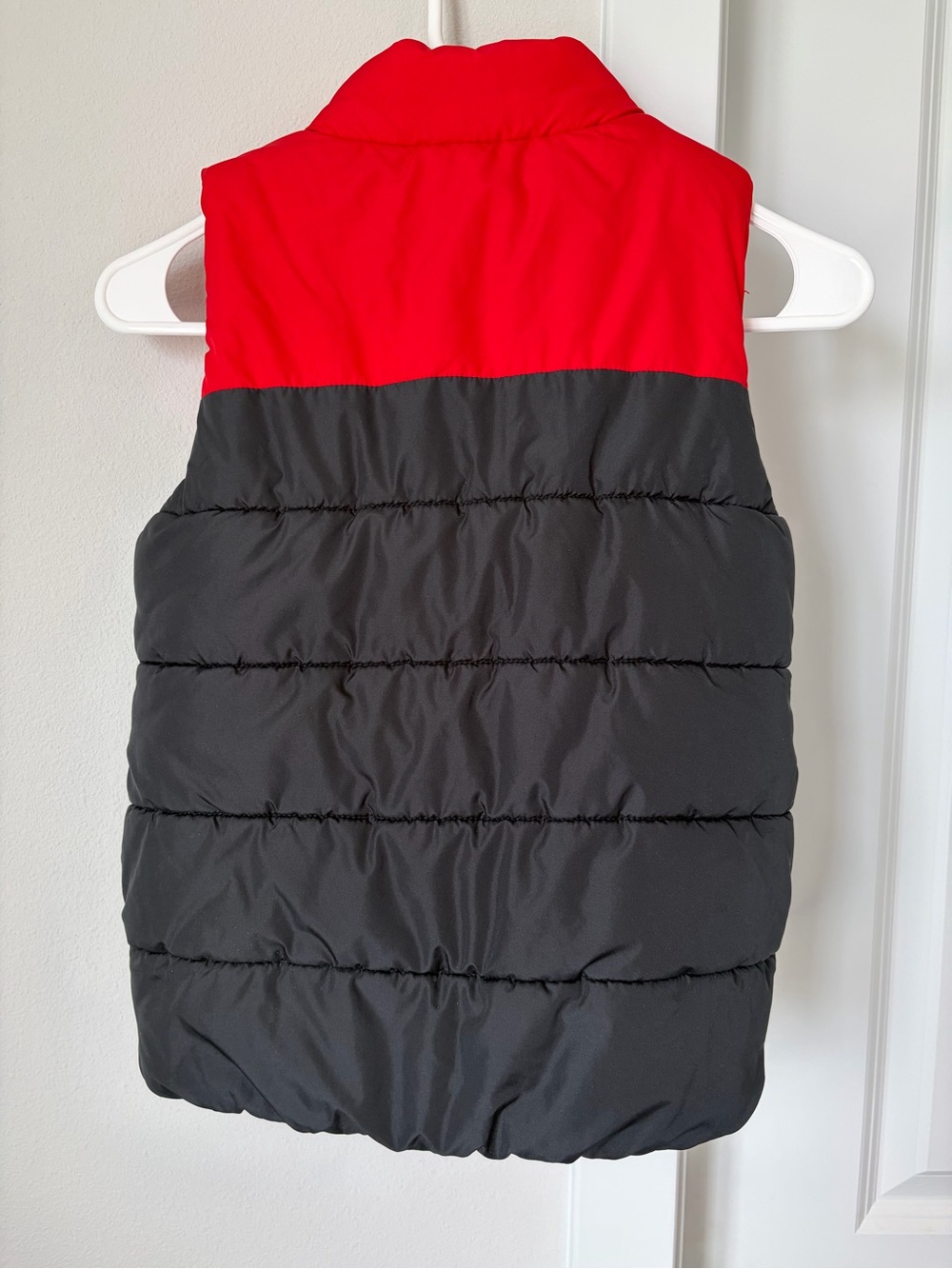 Boy’s Puma Puffer Vest Size Small 7/8 Red Black Fall Winter Colorblock Kids - Picture 4 of 7